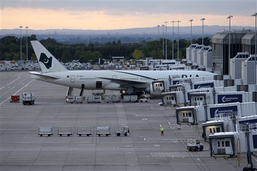 plane arrives in pakistan after false bomb threat