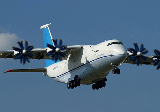 cargo plane crashes along nile river in south sudan