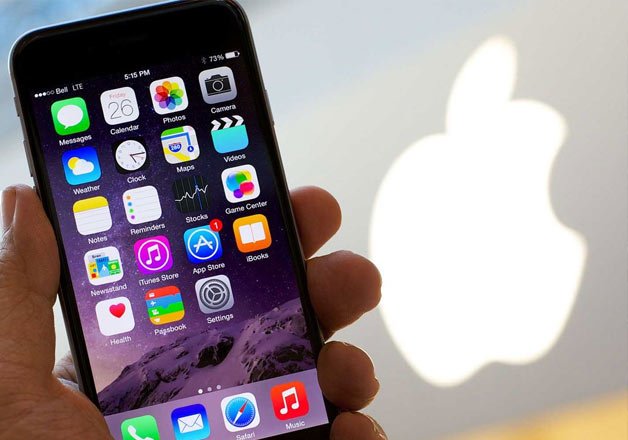 apple must help us hack san bernardino shooter s iphone