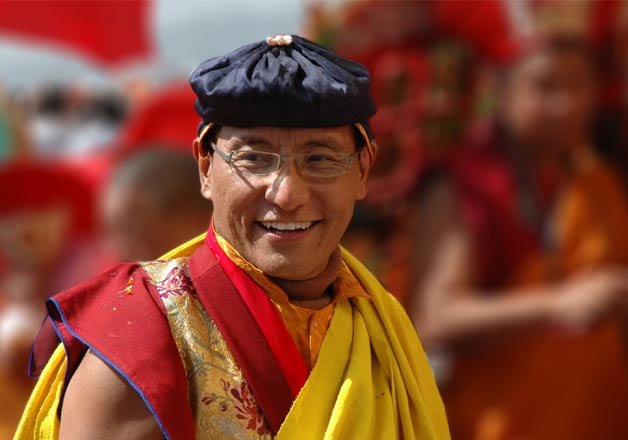 nepal earthquake buddhist leader to rope in hollywood