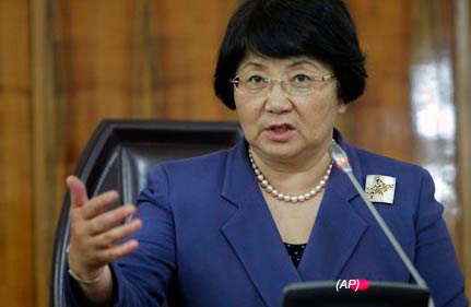 Otunbayeva Becomes First Woman Head Of State In Central Asia | World ...