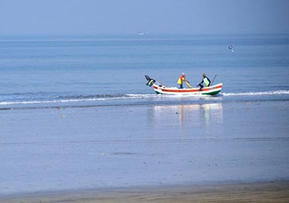 sri lanka arrests 65 indian fishermen