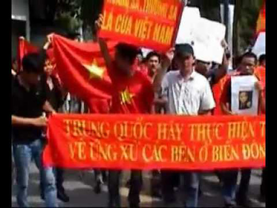 Vietnamese Protest Over Islands Dispute With China | World News – India TV