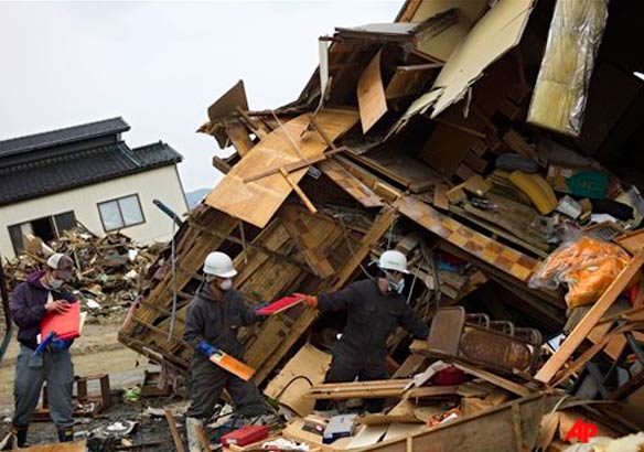 71 Quake Rattles Japan World News India Tv