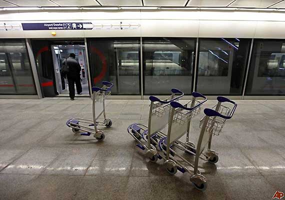 airport metro resumes check in facility at new delhi station