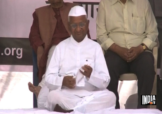 anna concludes fast attacks govt over jan lokpal bill