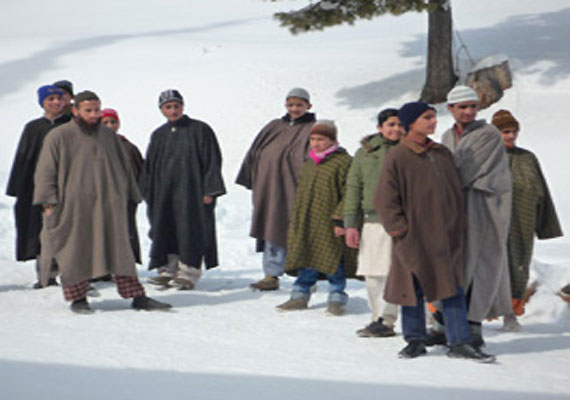 kashmir traditional dress men