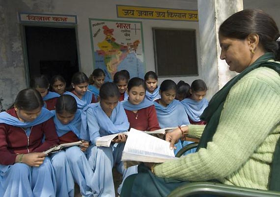 Bihar hikes salary of 2.5 lakh contract teachers | India News – India TV