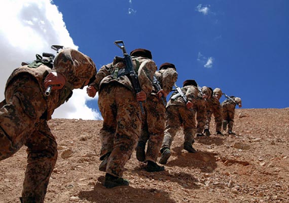 chinese troops came 2 km close to indian posts in ladakh