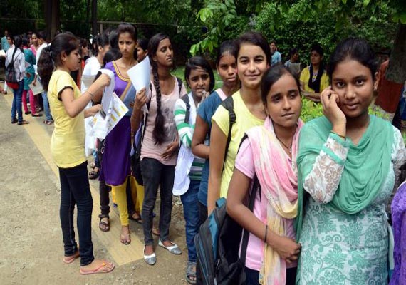 eighth cut off list out as du tries to fill seats