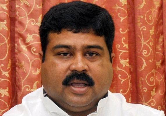 no plan to curtail supply of subsidised lpg cylinders