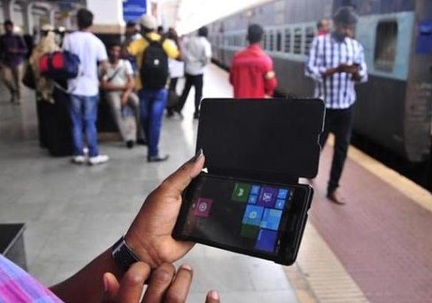 digital india railway broadband to touch half million homes