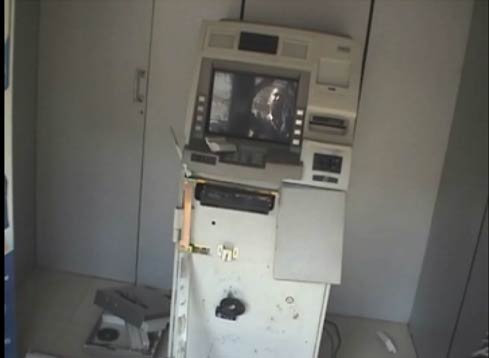 cctv footage of meerut robbers trying