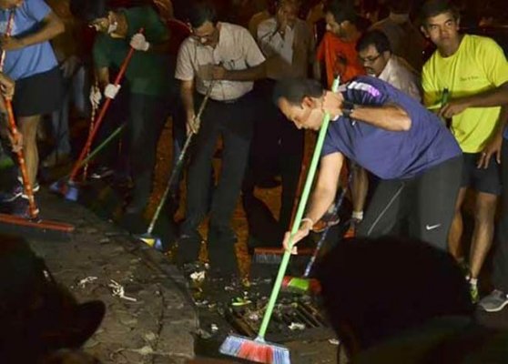 anil ambani takes swachh bharat abhiyan to badrinath