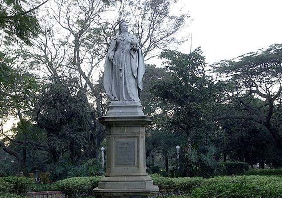 heritage lovers alarmed over removal of queen victoria