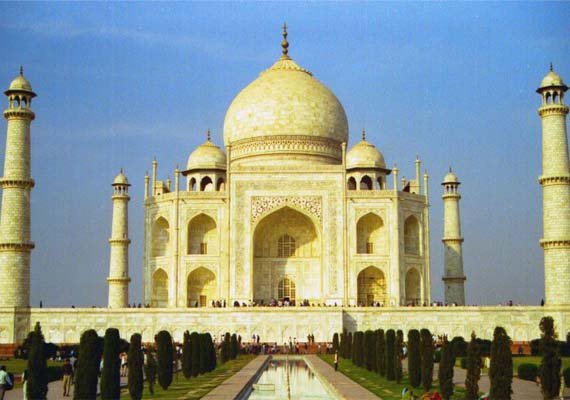 Air pollution discolouring Taj Mahal, finds study | India News – India TV