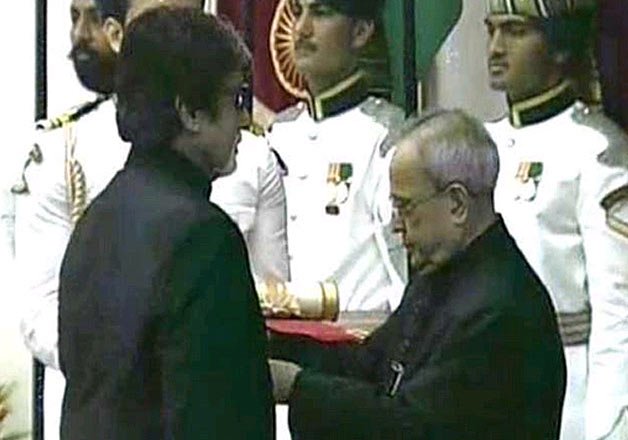 amitabh bachchan prince karim aga khan honoured with padma