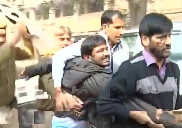 kanhaiya manhandled outside delhi court sent to jail till