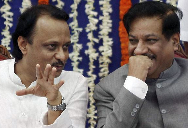 maharashtra to be free of power cut by year end says pawar
