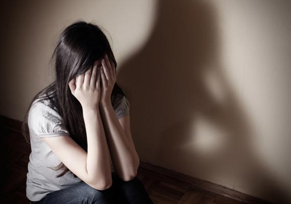 man gets 10 yrs for raping child