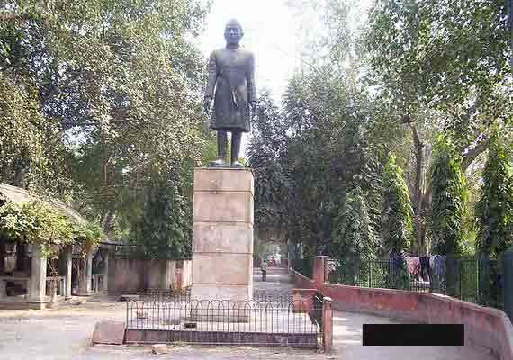 ndmc to renovate ajmal khan park in karol bagh