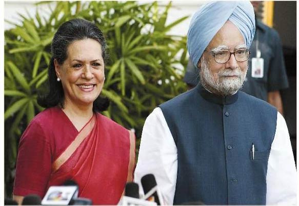 PM Meets Sonia, Seeks Advice On Cabinet Reshuffle | India News – India TV
