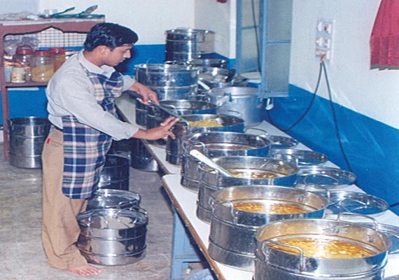 purchase of quality materials for mid day meal ordered