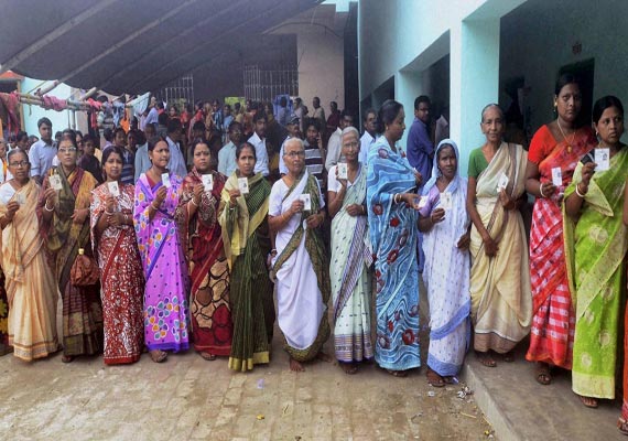 seven killed four children injured in bengal panchayat