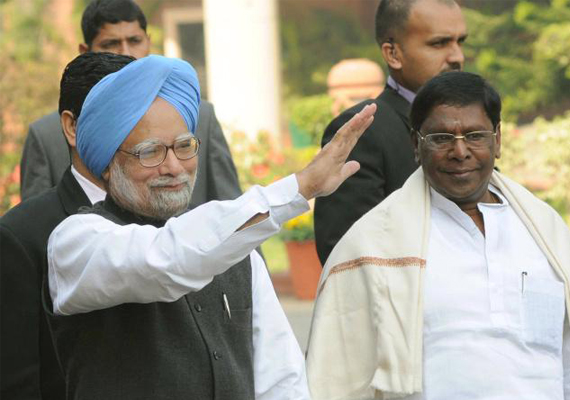 trivedi s resignation will be decided by pm sonia mamata