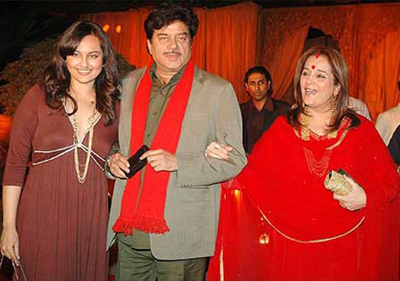 At a glance: Shatrughan Sinha - from 'Kalicharan' to 'Union Minister of