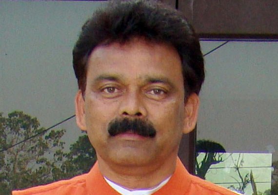 jharkhand congress leaders rush to delhi to discuss poll