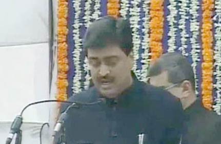 Maharashtra Cm Wants Marathi Speaking Areas As Ut Sena Supports National News India Tv Maharashtra Cm Wants Marathi Speaking Areas As Ut Sena Supports National News India Tv