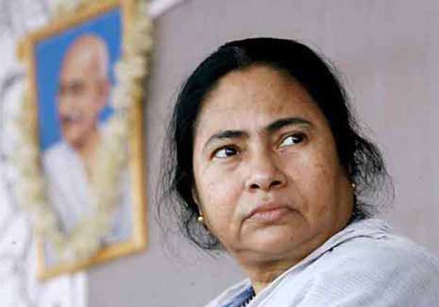 mamata banerjee playing with fire on illegal bangladeshi