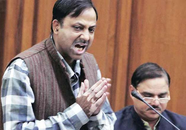 aap mla accuses arvind kejriwal of misusing govt machinery