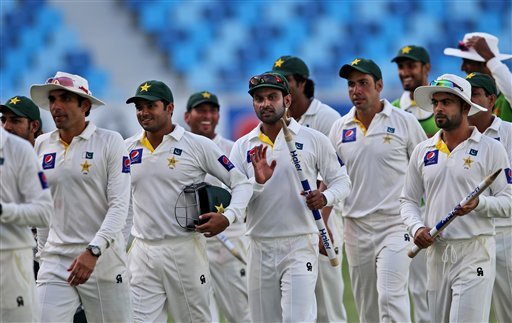 hurt australia will bounce back warns coach waqar younis