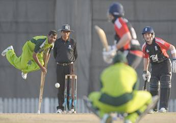 stunning pics of disabled pak england cricketers playing