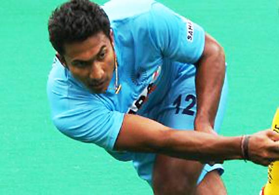 raghunath s golden goal puts india in semifinals
