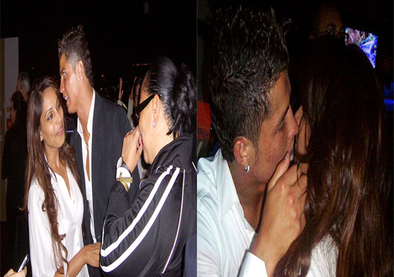 When Cristiano Ronaldo Kissed Bipasha Basu Soccer News India Tv