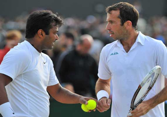 wimbledon paes stepanek in semis sania tecau out