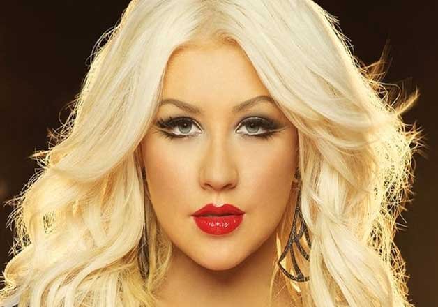 Christina Aguilera Poses Topless Hollywood News India Tv