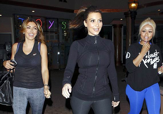 Kim Kardashian goes pole dancing with gal pals | Hollywood News – India TV
