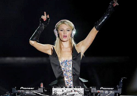 Paris Hilton debuts as DJ | Lifestyle News – India TV