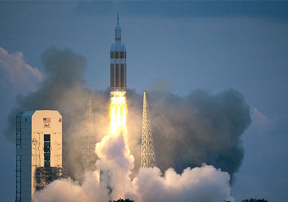 NASA's Orion lands with 'bullseye' splashdown | World News – India TV