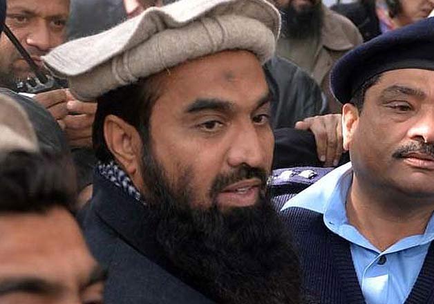 Zaki-ur Rehman Lakhvi walks free from Pak jail-IndiaTV News | World ...