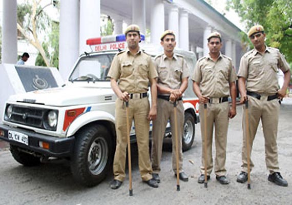 Delhi cops get  a year as uniform allowance! | India News – India TV