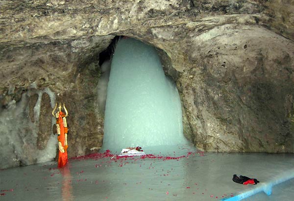 First Pictures Of Holy Amarnath Ice Lingam This Season | India News ...