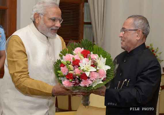 Narendra Modi thanks President Pranab Mukherjee for guiding him like a ...