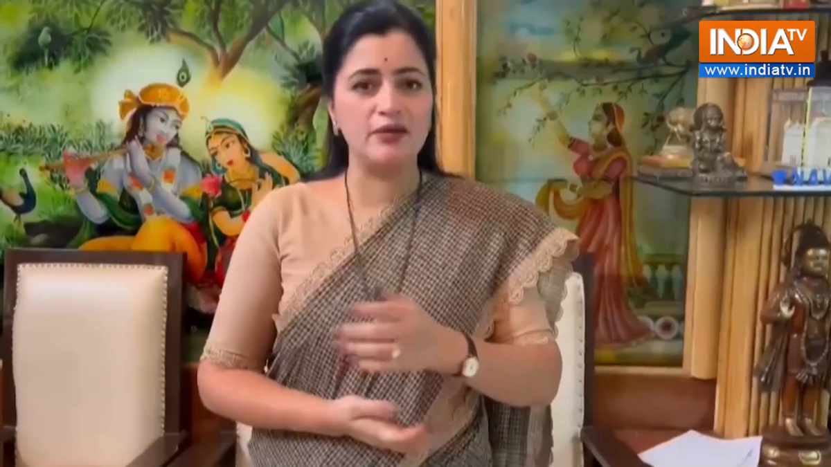 Navneet Rana On Nitish Kumar: MP Navneet Rana reacts to Bihar CM Nitish  Kumar’s Sex Education remarks