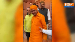 Adhir Chowdhury&rsquo;s lighthearted meeting with BJP&rsquo;s Yogi Balaknath &ldquo;Naya CM ban rahe hai na&hellip;&rdquo;