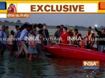 Watch Priyanka Gandhi travels from Chandika Ghat to Sindhora Ghat by steamer